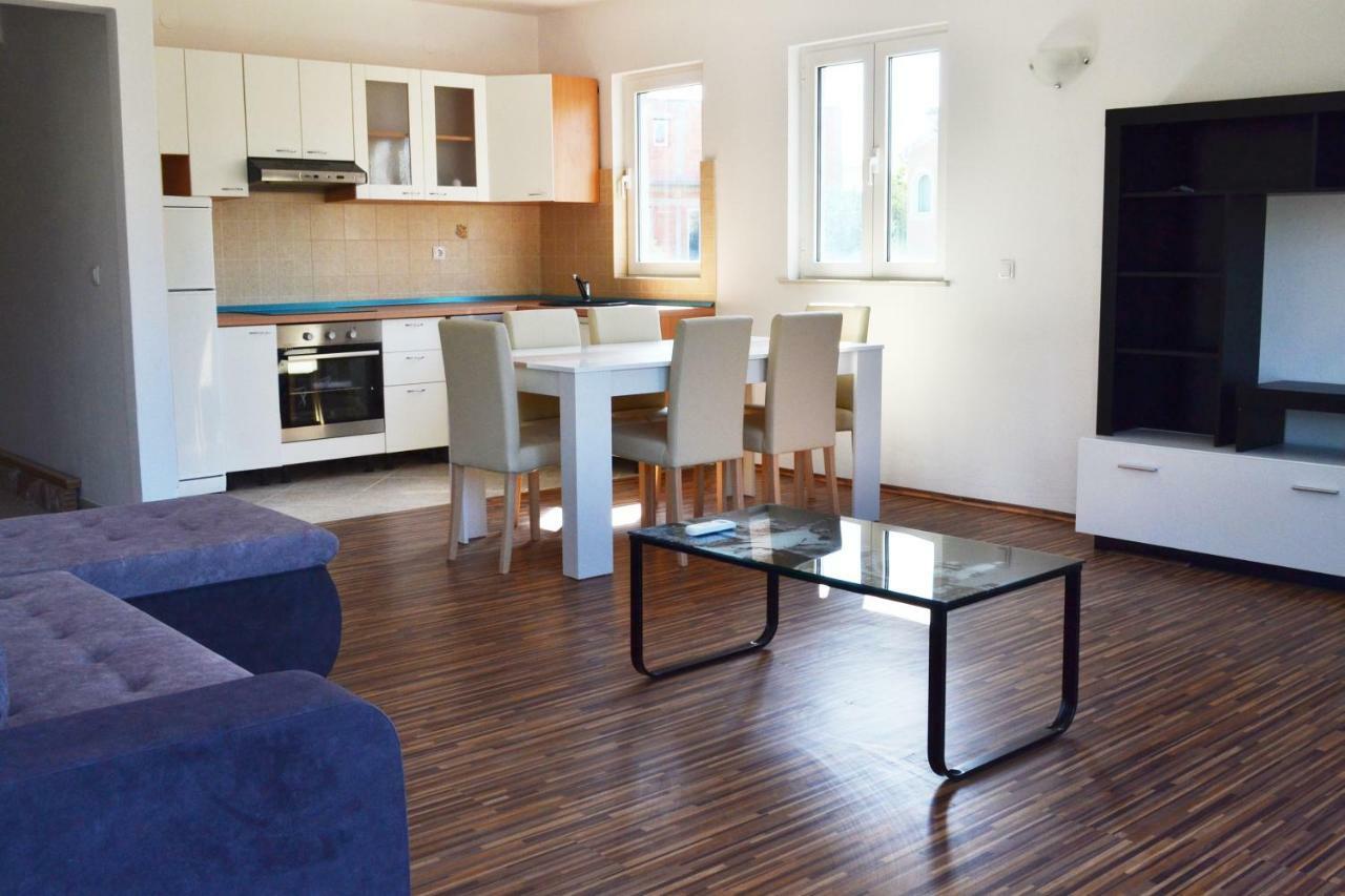 Apartman Ana 斯里马 外观 照片