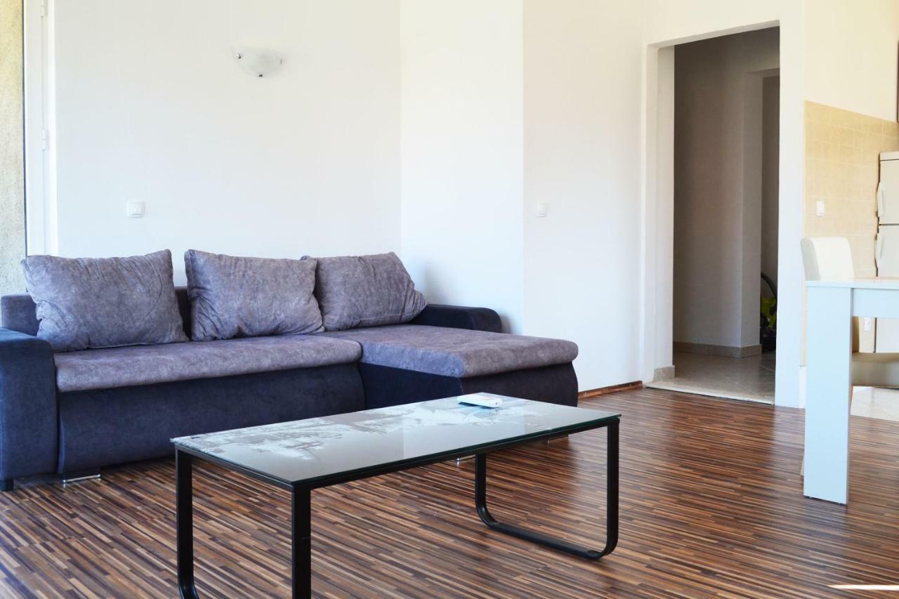 Apartman Ana 斯里马 外观 照片