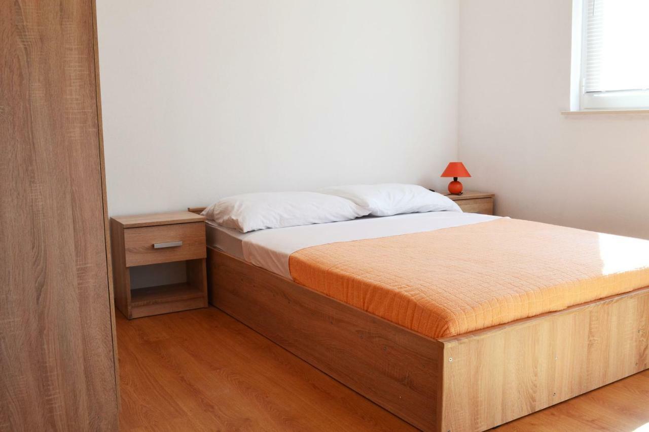 Apartman Ana 斯里马 外观 照片
